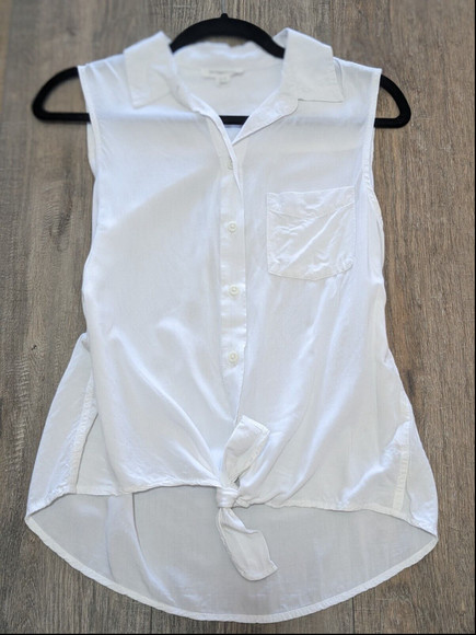 Anthropologie Tops - Anthropologie Beach Lunch Lounge Top Womens Small White Sleeveless Knotted